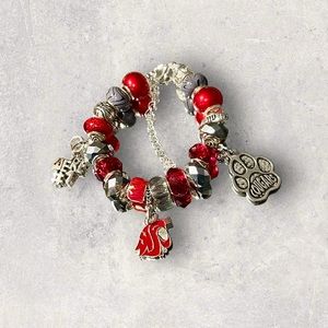 Washington Cougars Beaded Charm Bracelet NCAA March Madness